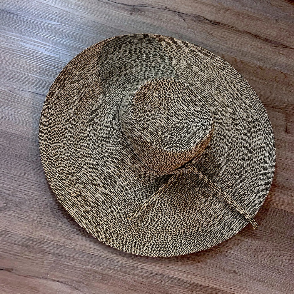 Elegant wide brim sun hat